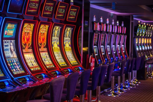Thrilling Slots: Credit Deposit Delights at Indoor Casino
