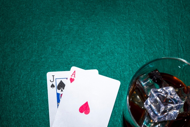 Raise the Stakes: Elevating Your Winnipoker Experience Online