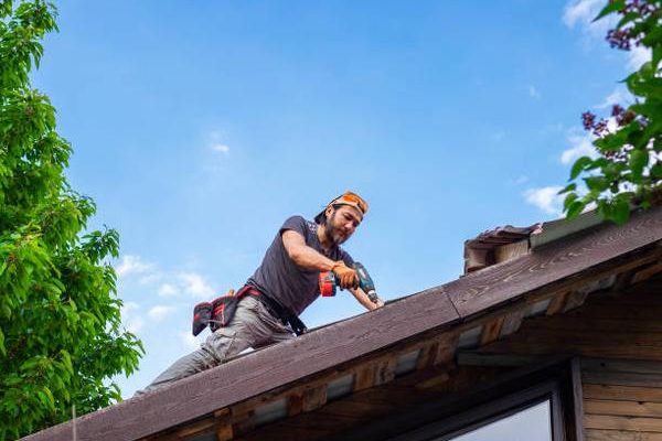 Everything You Need to Know About Hiring a Roofing Contractor in Bloomington