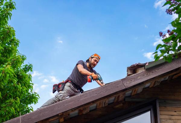 Everything You Need to Know About Hiring a Roofing Contractor in Bloomington