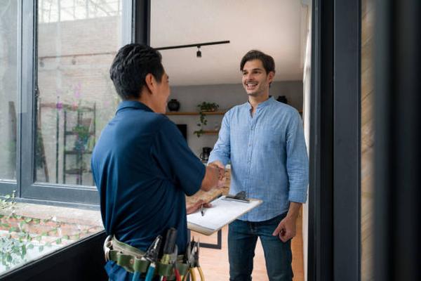 Experienced Garage Door Technicians Ready to Repair & Restore